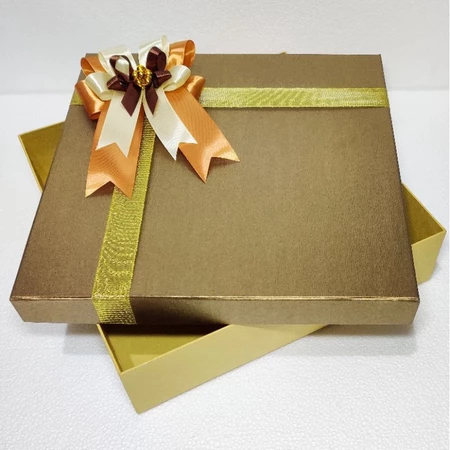 

Box Hampers Kotak Hampers Box Seserahan Kotak Parcel