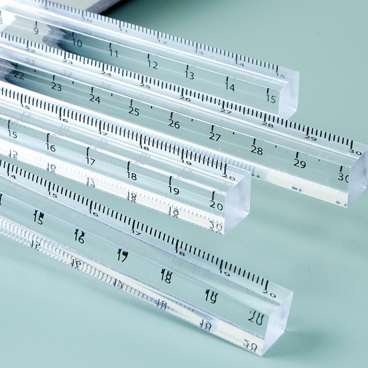 

Penggaris akrilik transparant bentuk persegi