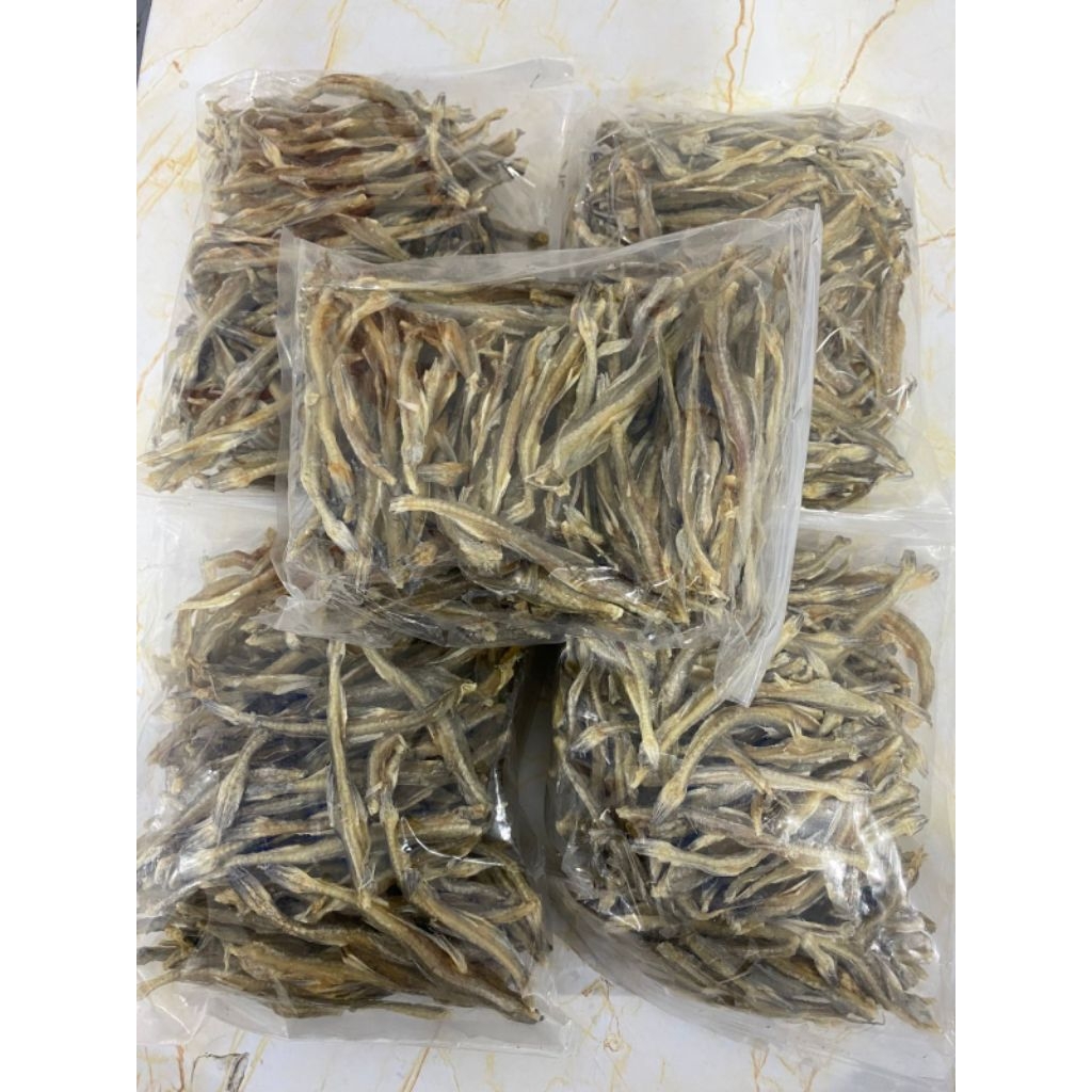 

lomek kering/ikan lomek kering