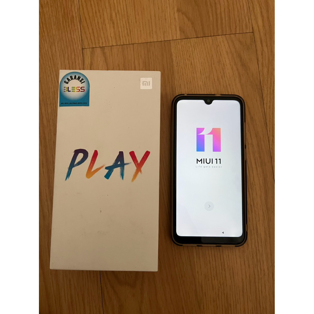 Redmi Mi Play 4G/64 hitam hp second