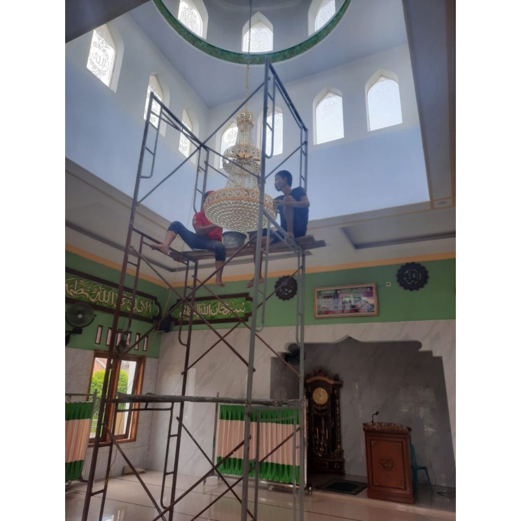 TUKANG PASANG LAMPU HIAS GANTUNG