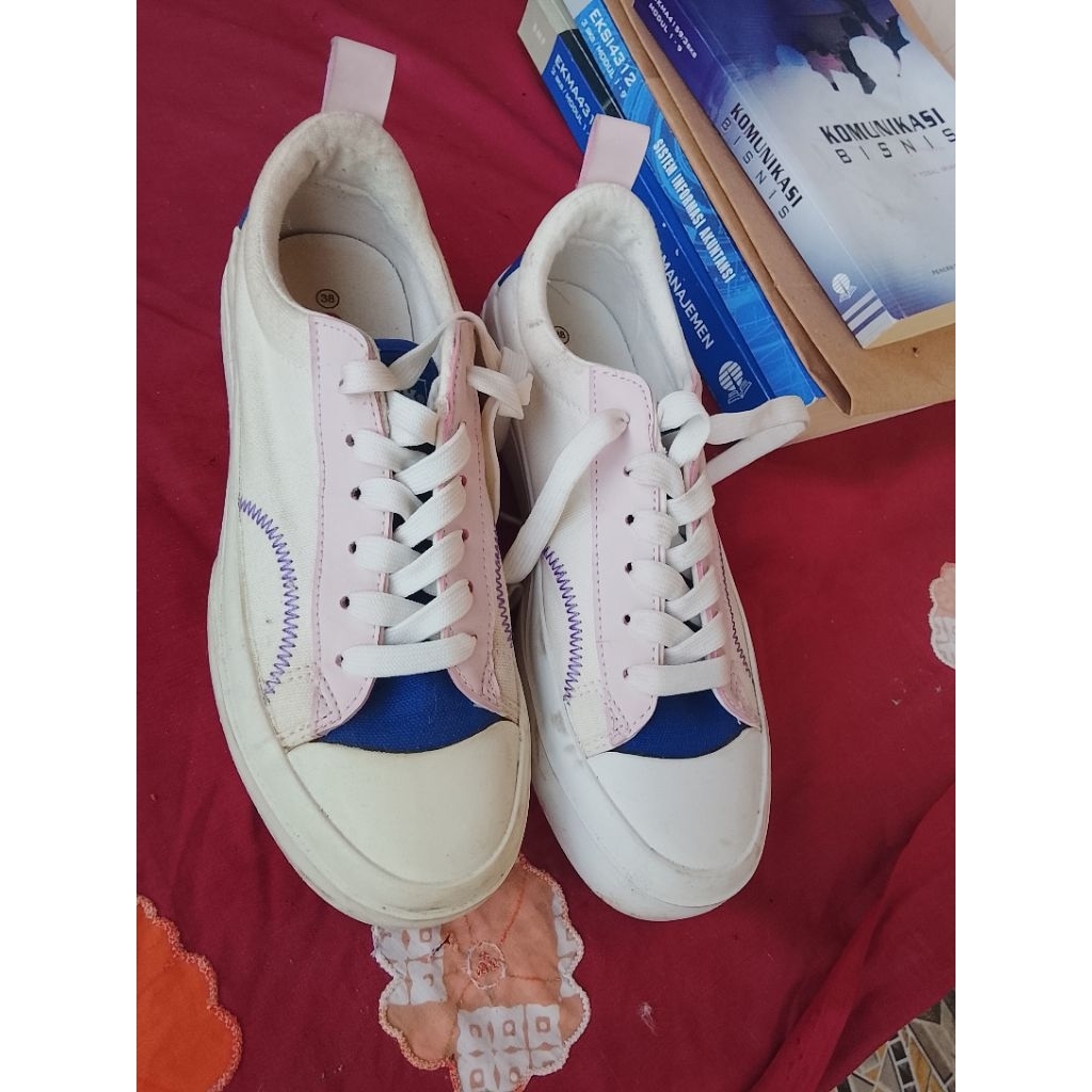 Preloved Sepatu Airwalk Ori