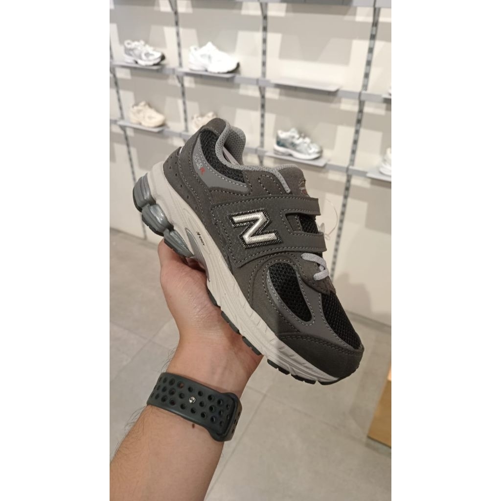 New balance 2002R for kids original
