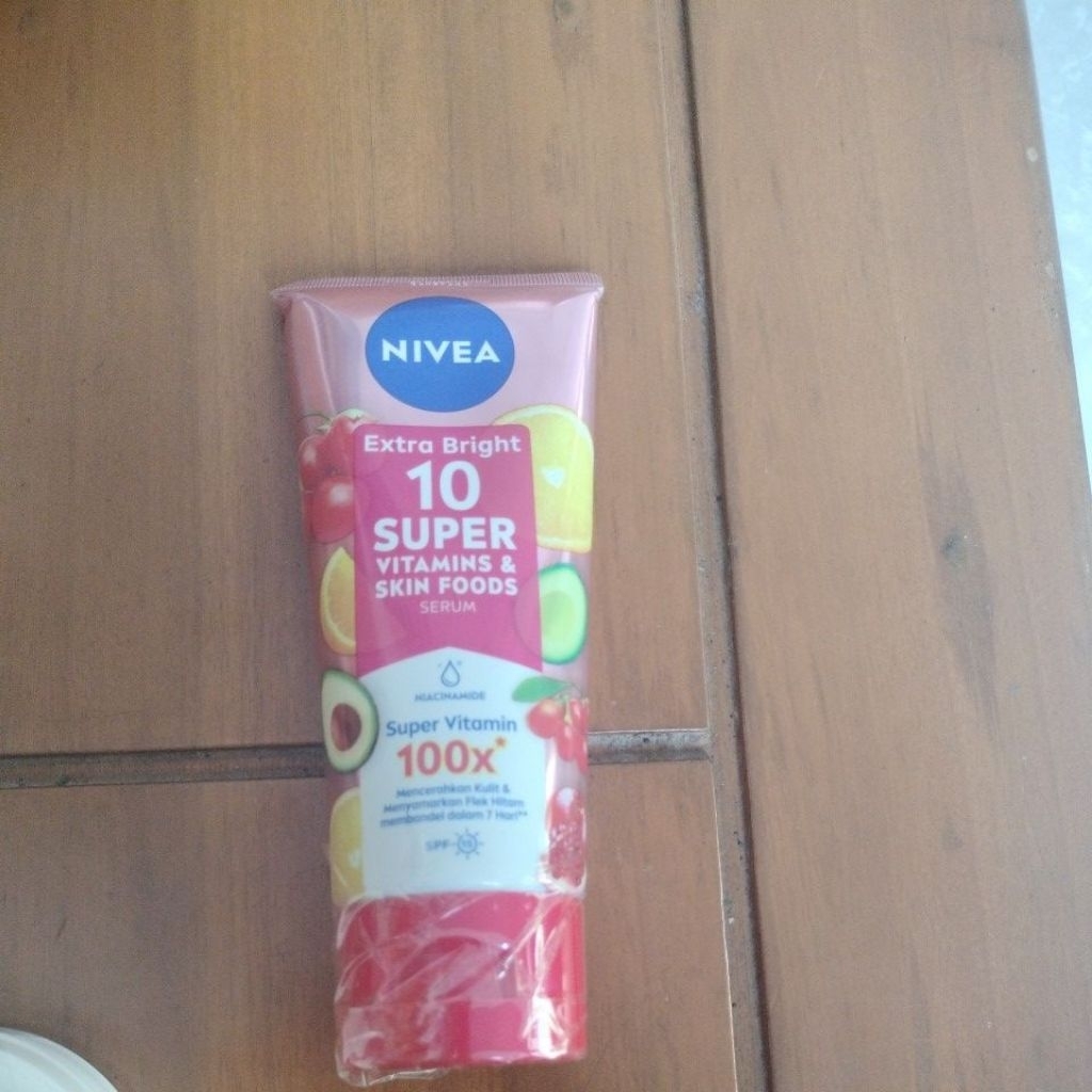 Hb Nivea extra bright