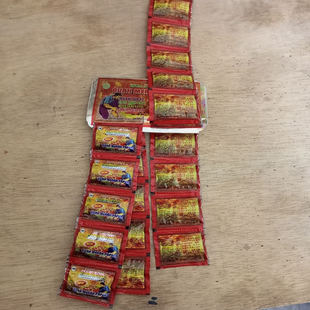 

jamu tradisional buah merahcin isi 20 sachet