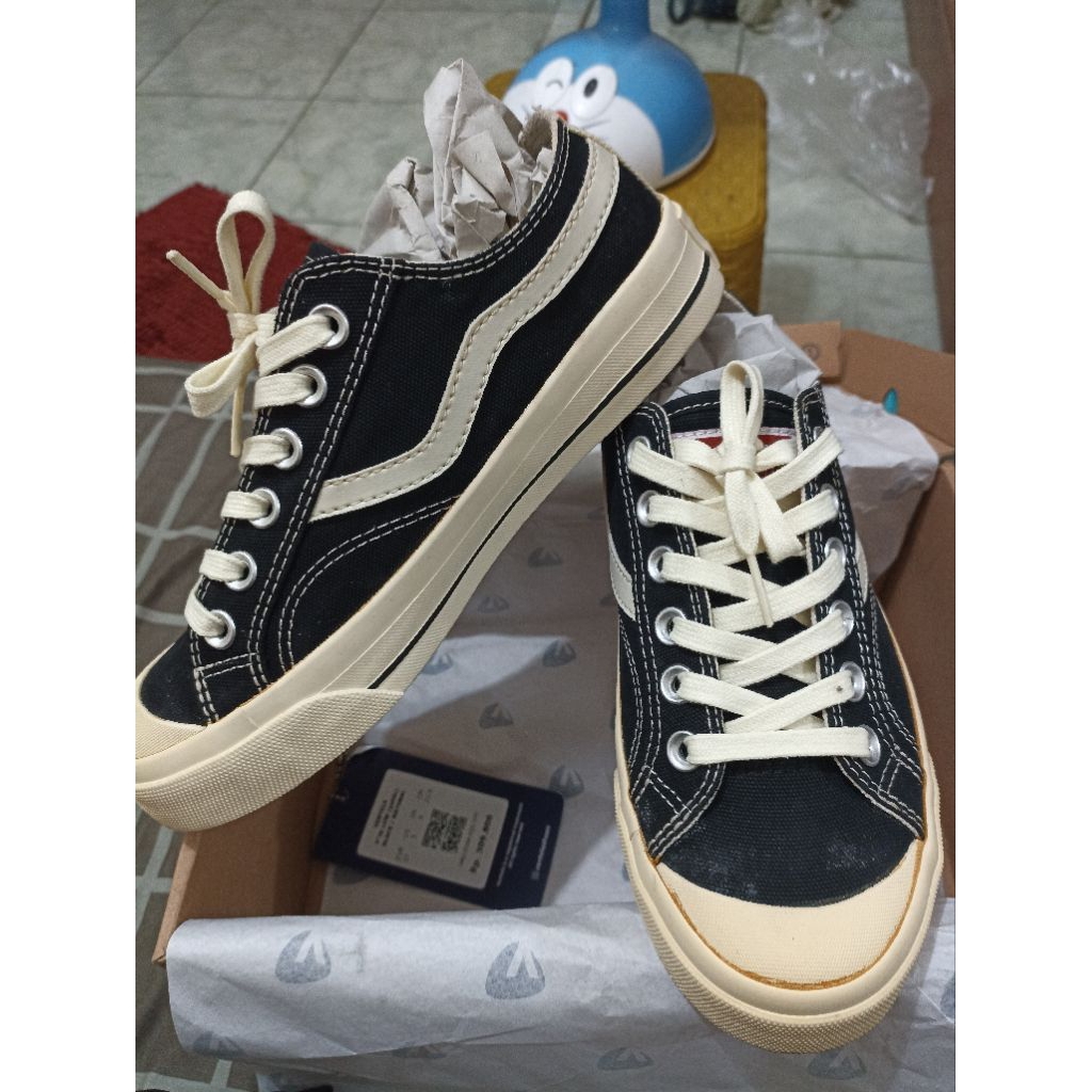 Sepatu Ventela Original Second Size 37