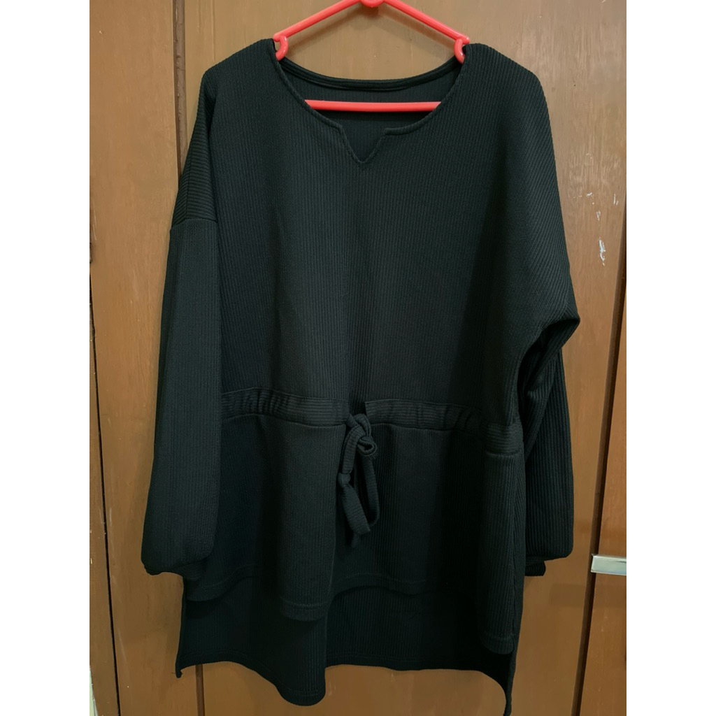 Blouse Hitam Polos