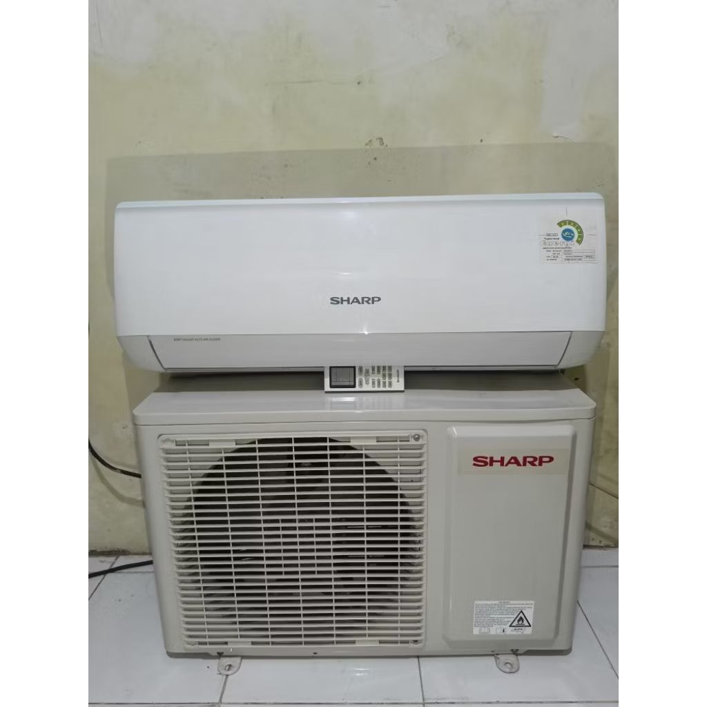 AC bekas 1/2 Pk SHARP