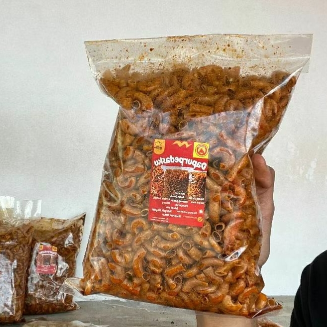

1 KG MAKARONI CIKRUH BANTET/ MAKARONI VIRAL/MAKARONI CIKRUH / SNACK CEMILAN DRAKOR