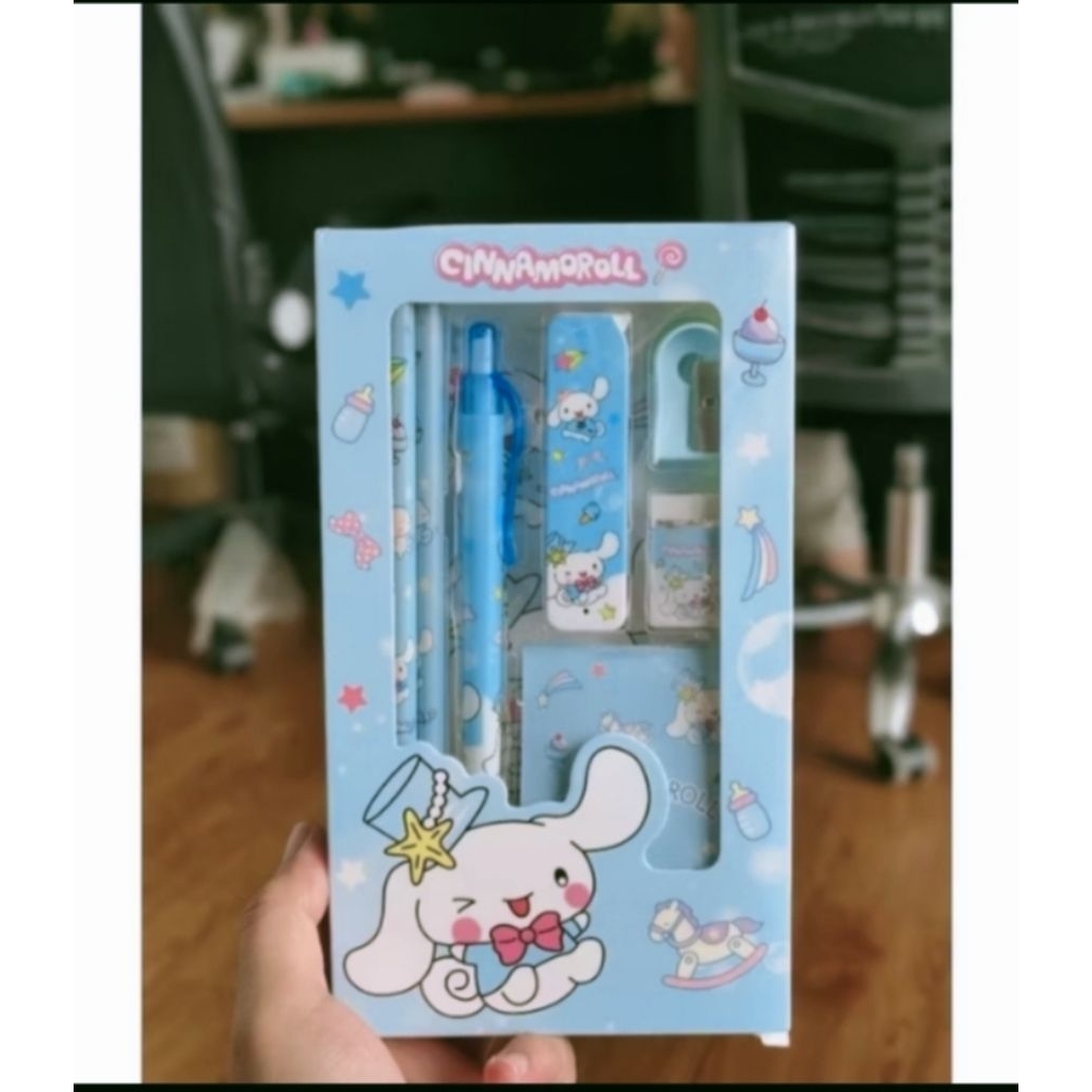 

Set Alat Tulis Anak Lucu Sanrio 7 in 1
