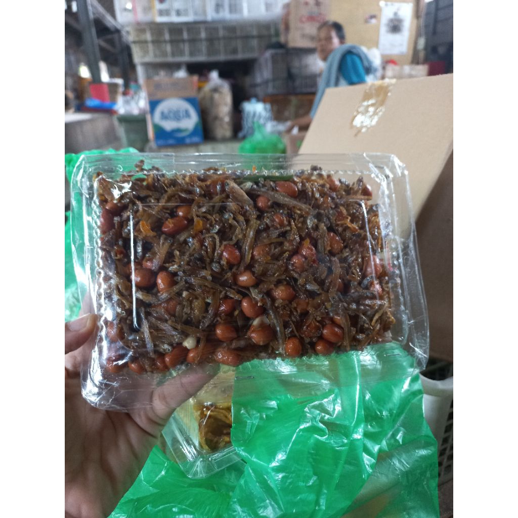 

Teri Kacang