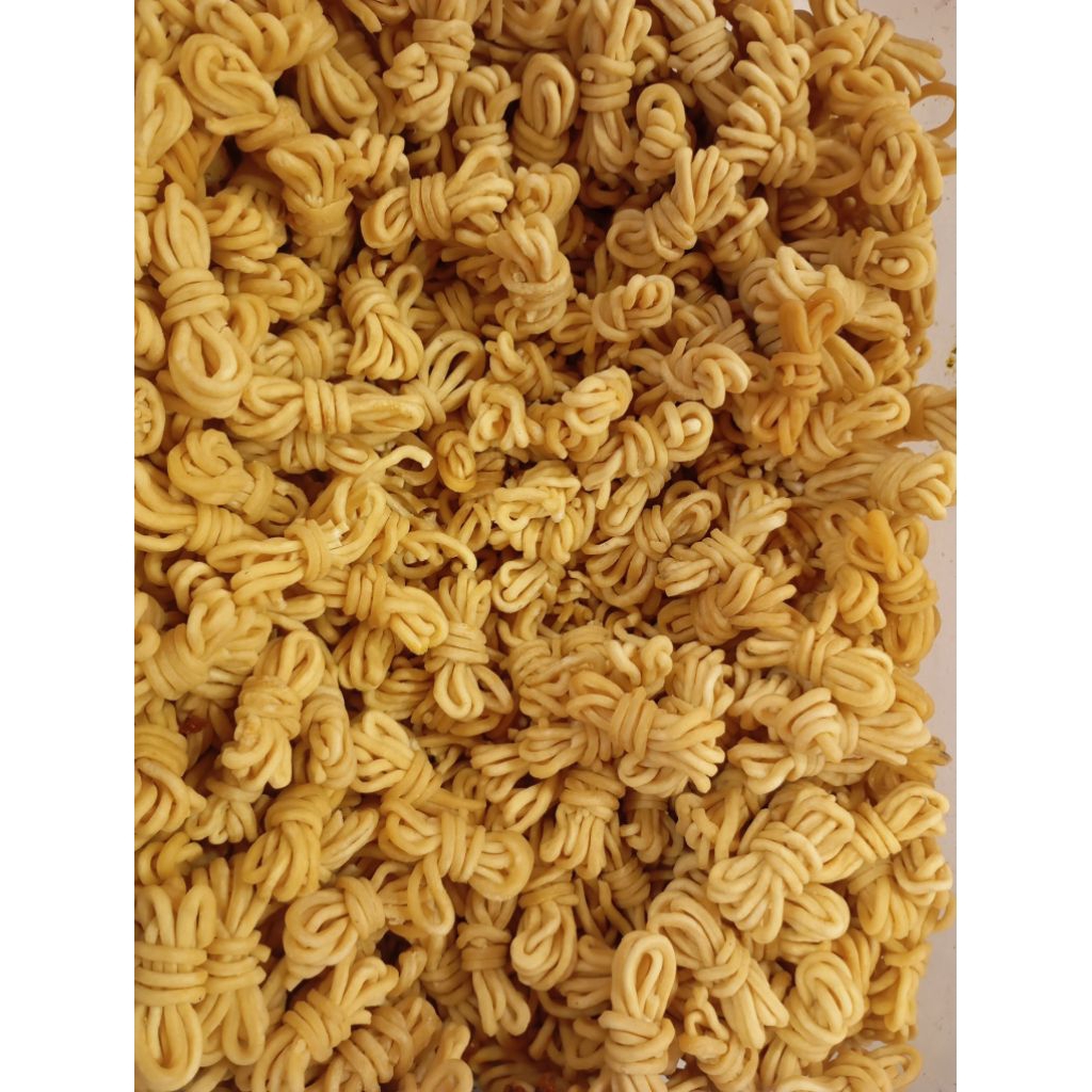 

RoemahSnack_Mie Gulung Aneka Rasa 250gr