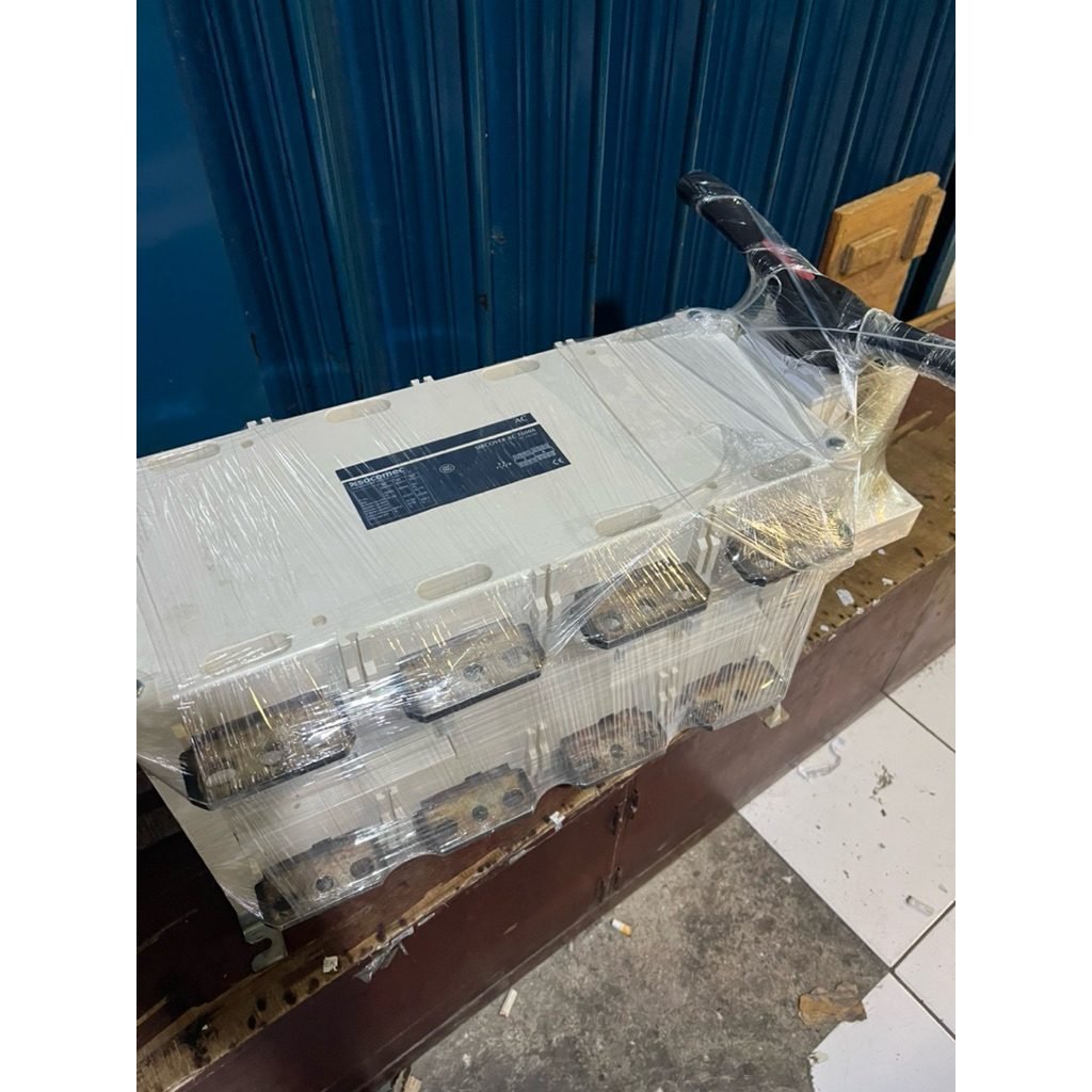 COS SOCOMEC 1600A 4P/COS SOCOMEC MANUAL 4P 16000A