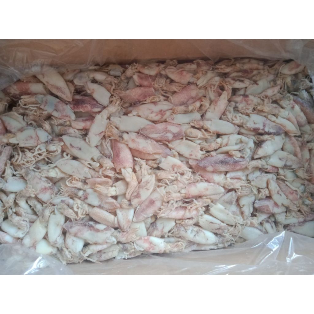 

cumi asin premium yang sangat empuk , cocok untuk segala macam olahan