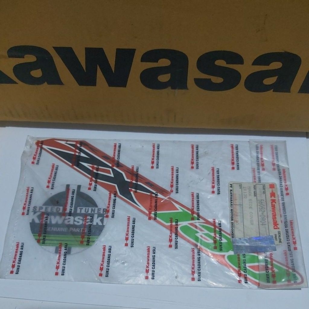 sticker zx130 mark cover side sticker body belakang zx130 oren