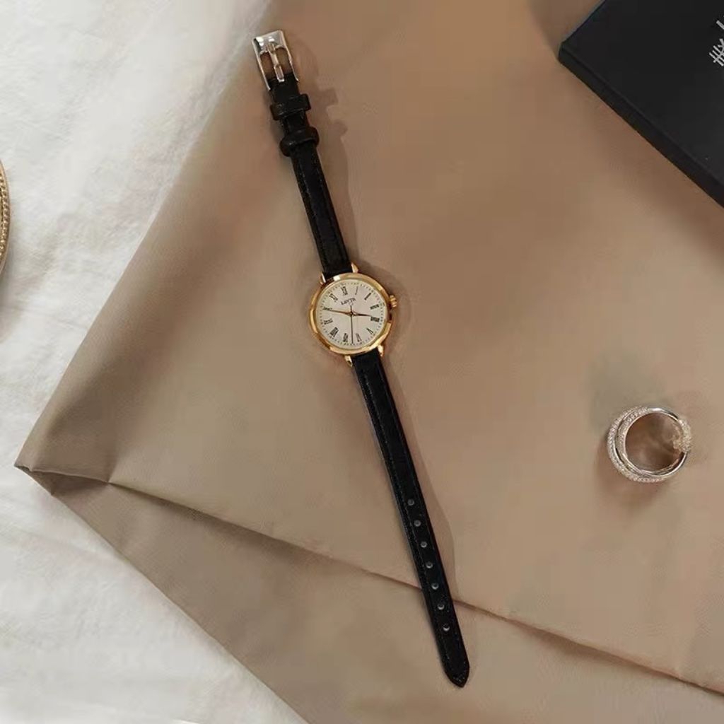 Jan tangan wanita analog