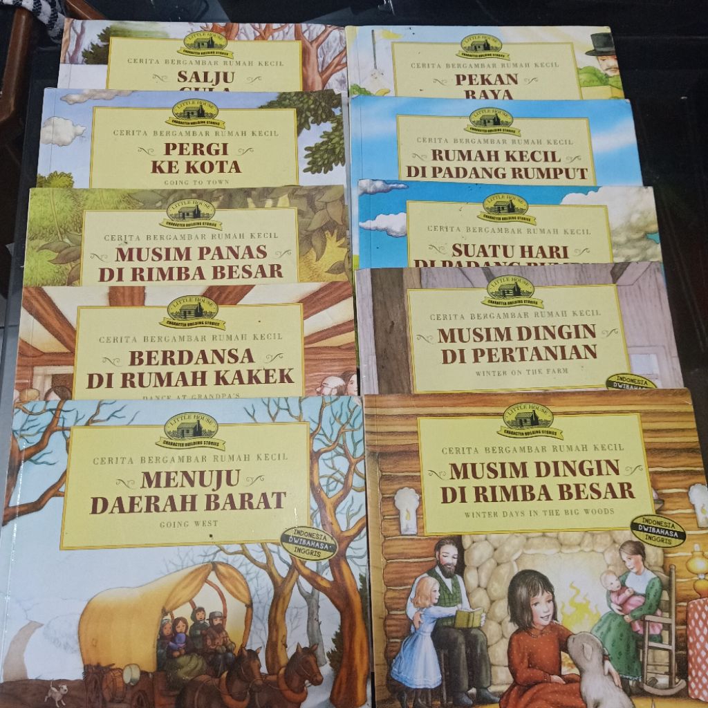 Cerita Bergambar Rumah Kecil (Little House Character Building Series)