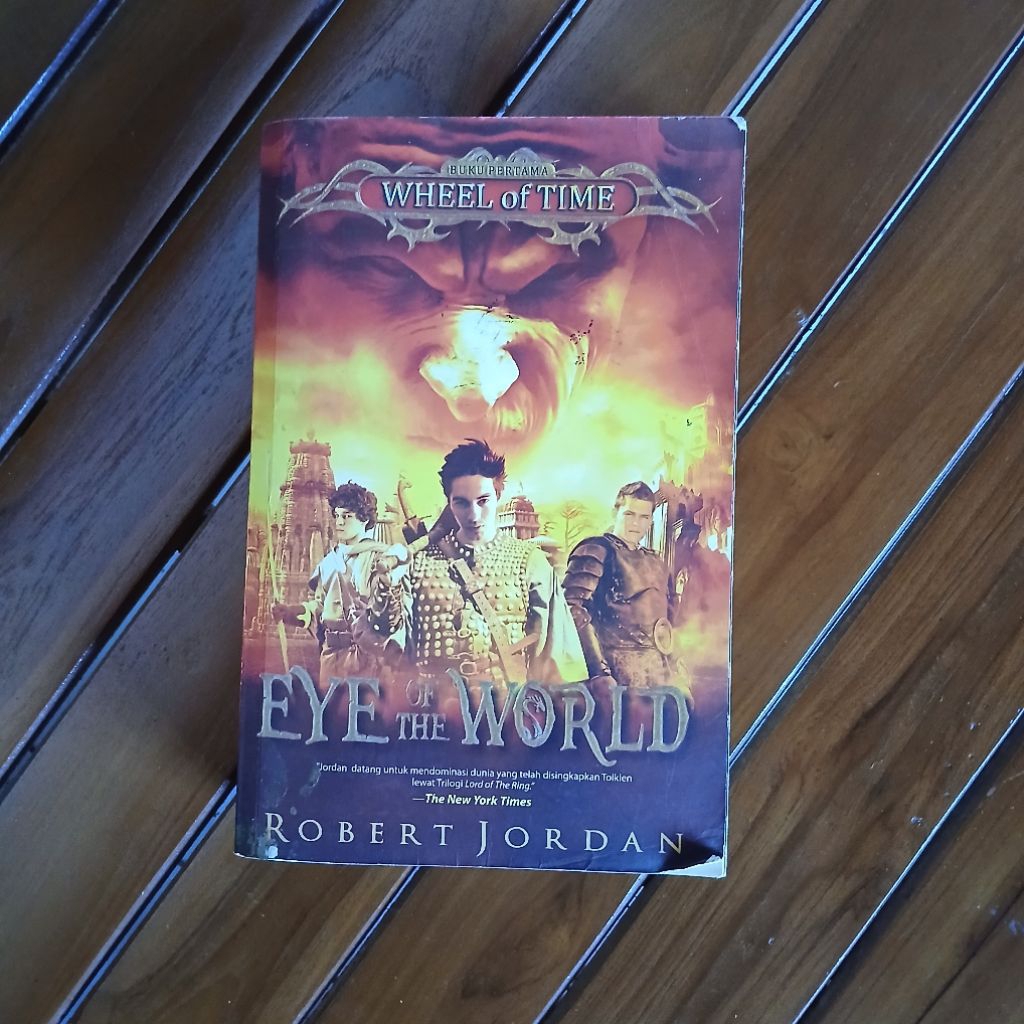 Buku Eye of the World bekas