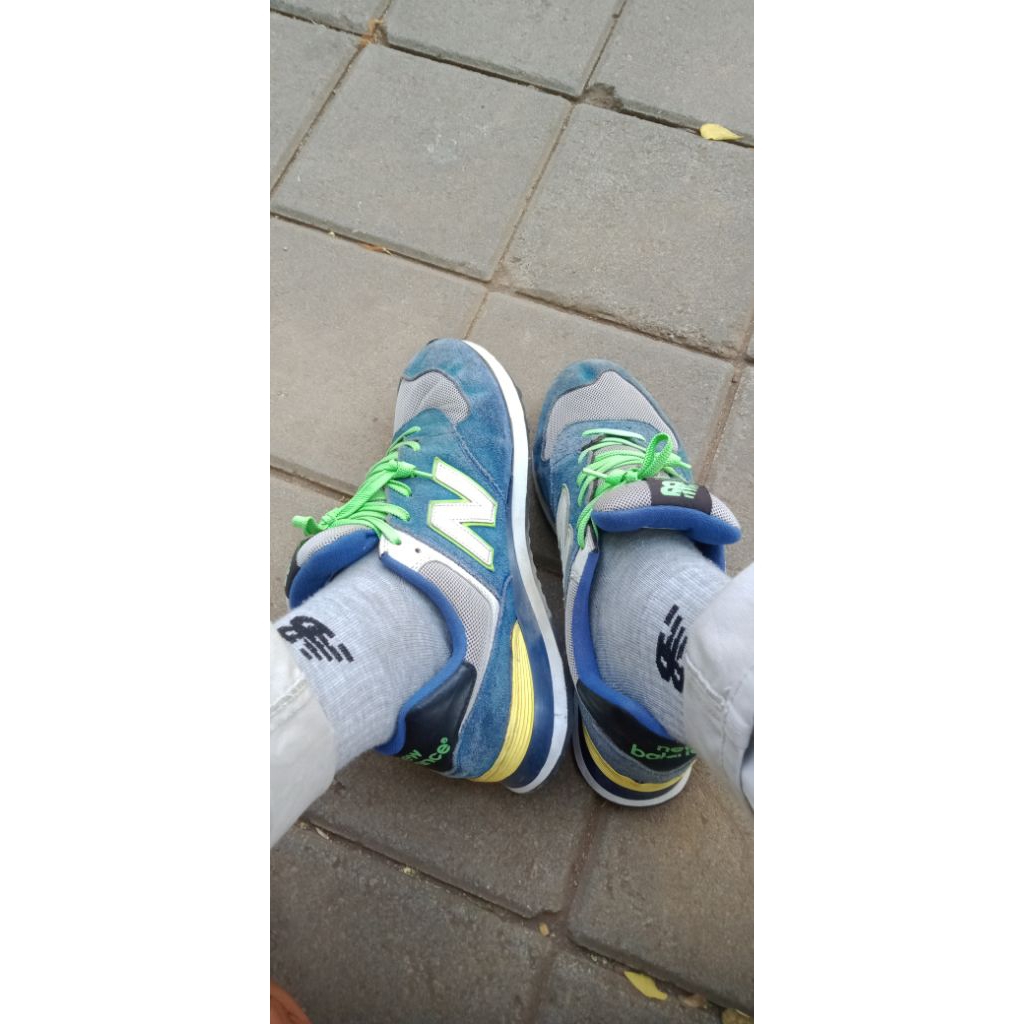 sepatu second NB
