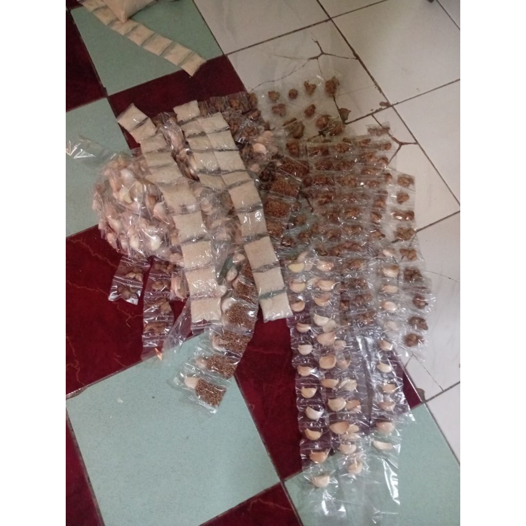 

rempah rempah/bumbu dapur per renceng 1 renceng 10pcs