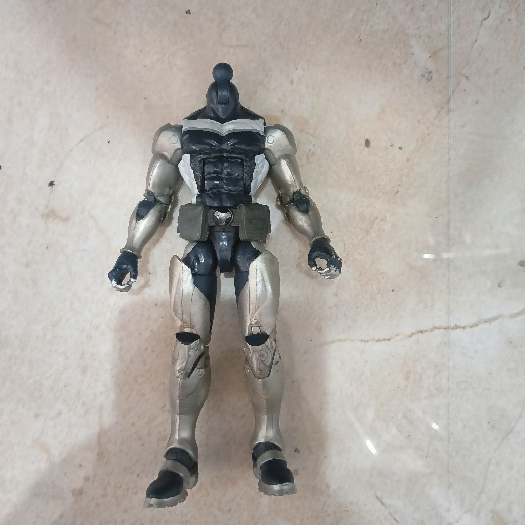 Marvel legends taskmaster body belt kitbash 1/12