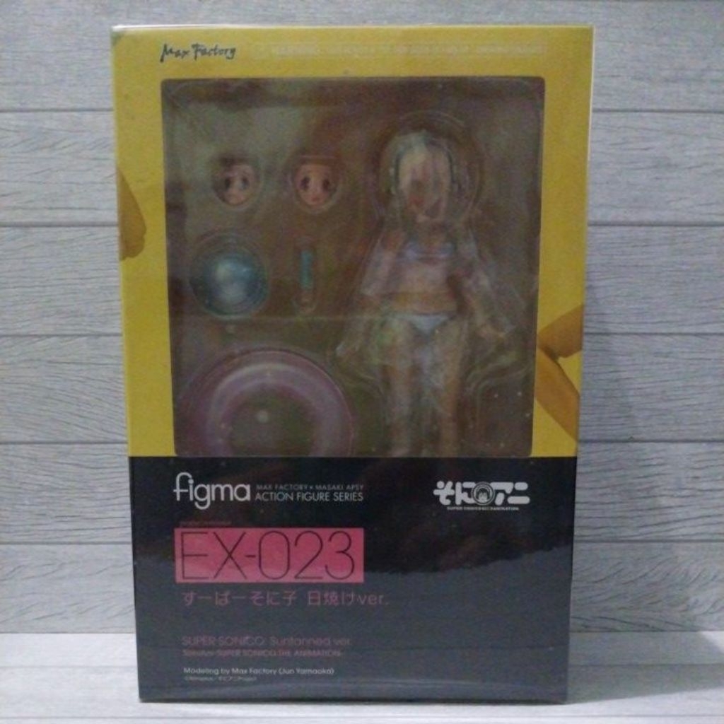 Figma Super Sonico Suntanned