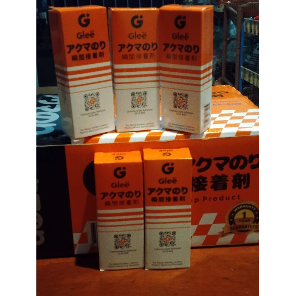 

lem G (glee barcode),lem serbaguna untuk plastik,kayu,karet,logam,kulit,keramik dll