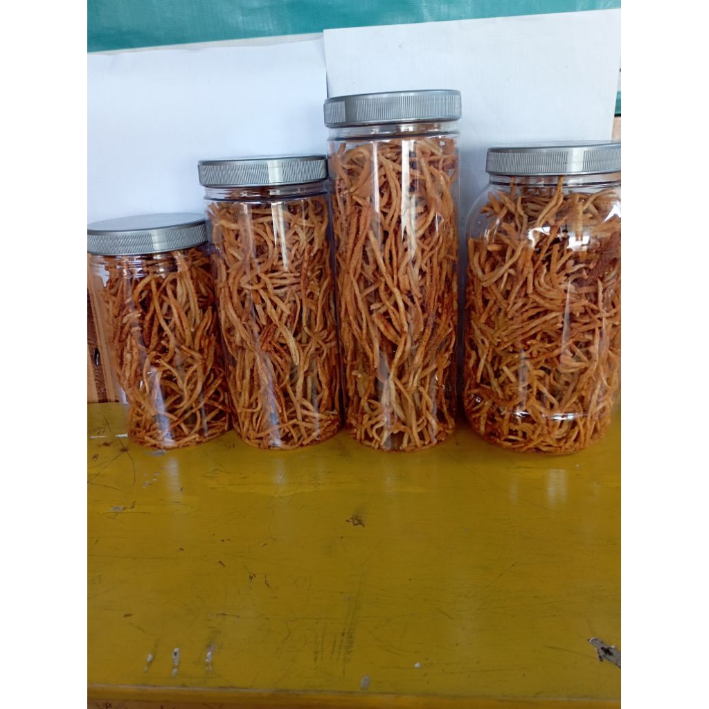 

stik kemasan toples sistik mie pedas dan original jajanan renyah gurih Snack sehat keluarga