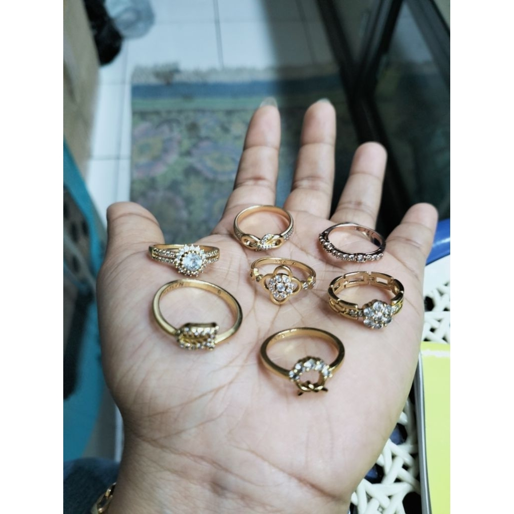 Cincin Emas Imitasi Wanita Mewah | Perhiasan Lapis Emas Anti Luntur Murah Elegan – Zona Perhiasan