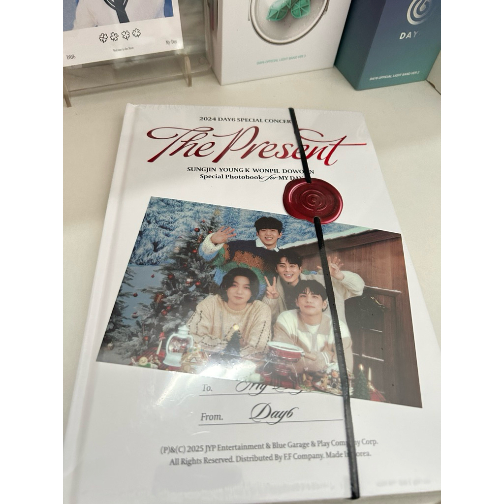 preloved Day6 TPS / The Present Special concert 2024 photobook