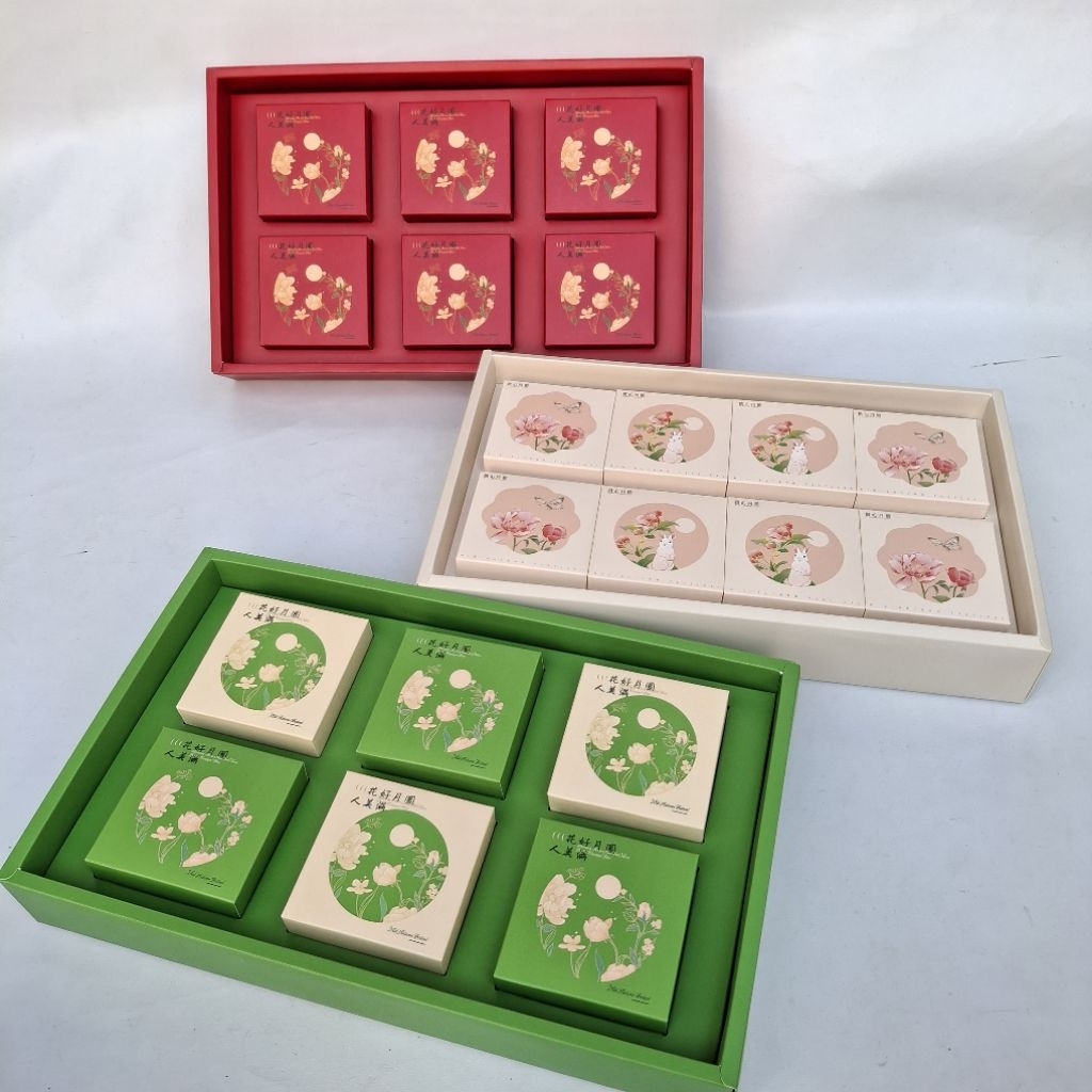 

(KK105-106) Kotak Mooncake/Kue Bulan Sekat 6 dan 8 Dengan Paperbag