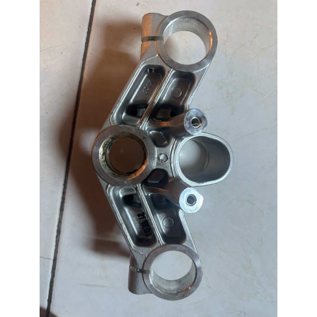 Segitiga ninja r old T atas ninja R old