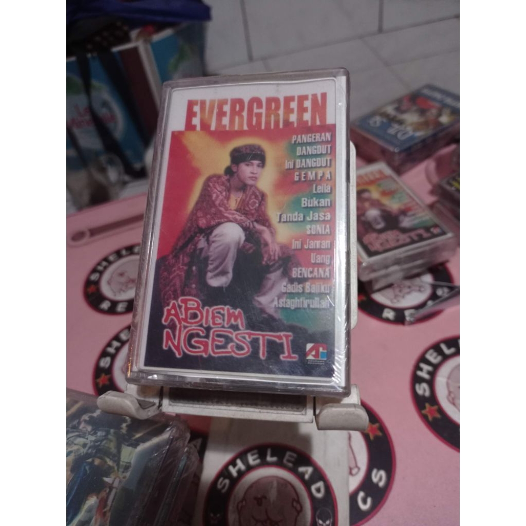 Kaset Evergreen Abiem Ngesti