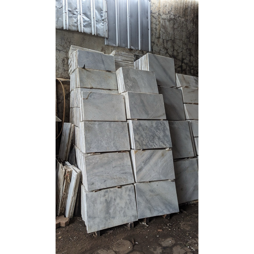 Marmer Lampung Bekas 30x60