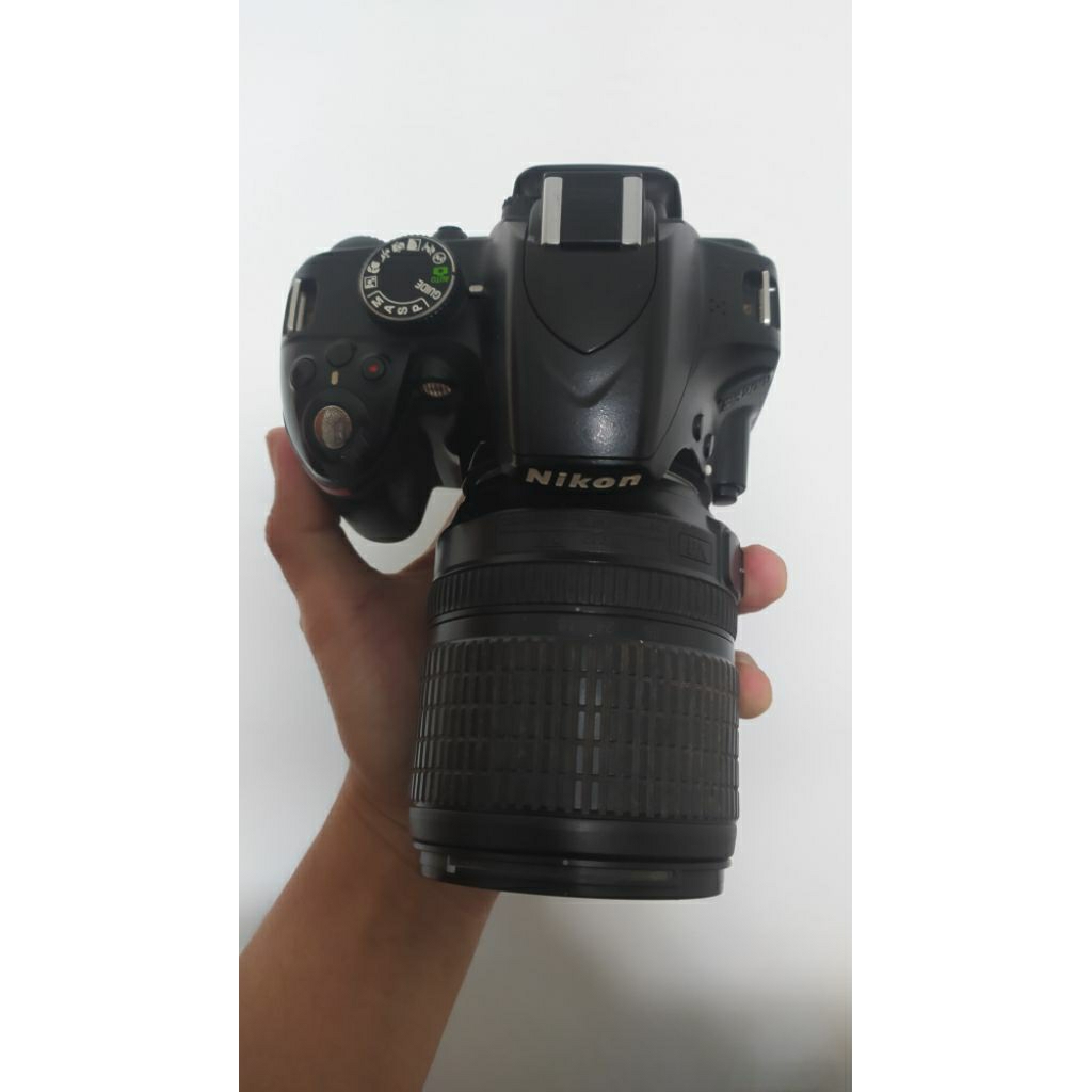 Kamera Nikon D3200 plus lensa tele 18-105mm