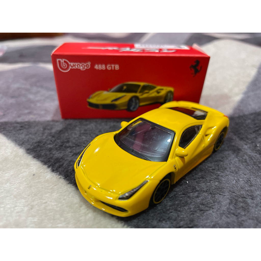 Bburago Ferrari 488 GTB Yellow Kuning Official Product Skala 1:64 Burago