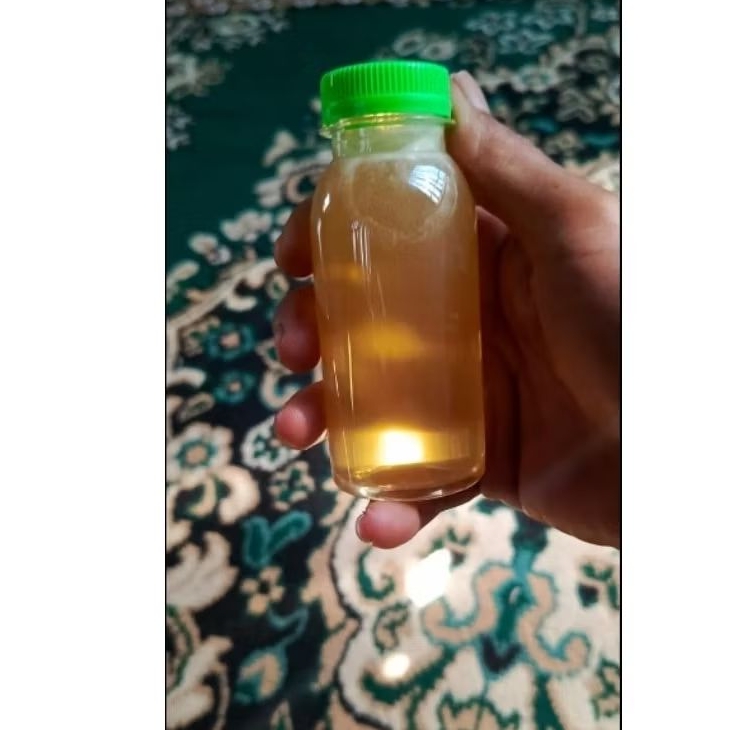 

Madu kelulut 100℅ murni asli