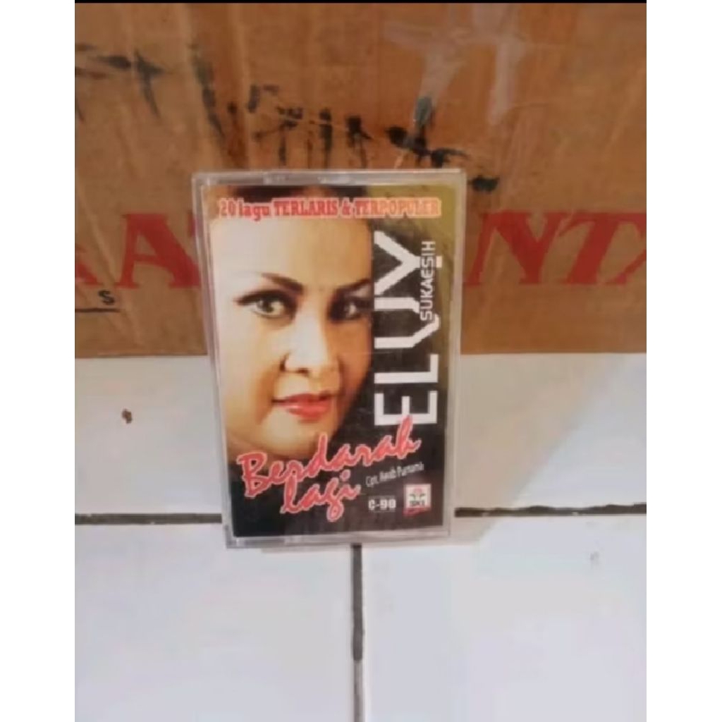 Kaset Elvy Sukaesih Berdarah Lagi