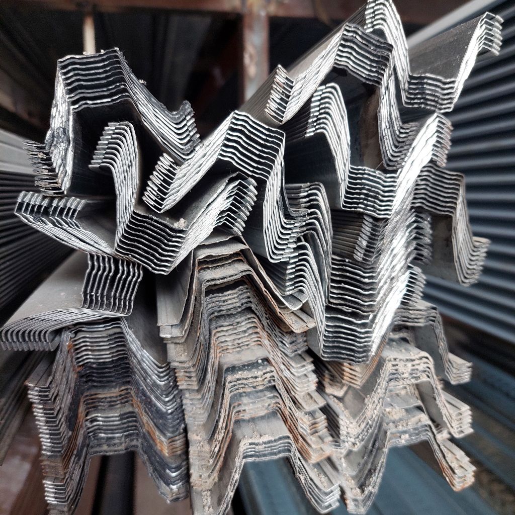 [LBP] - Reng Baja Ringan 0.45 Full || Reng Baja Ringan Untuk Keperluan Atap Rumah Penghubung Kaso Ba