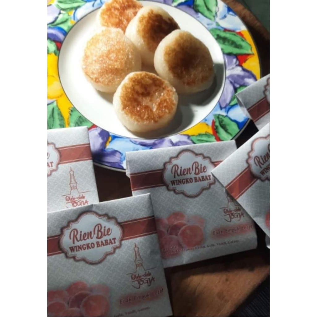 

Wingko, wingko babat, wingko rienbie,