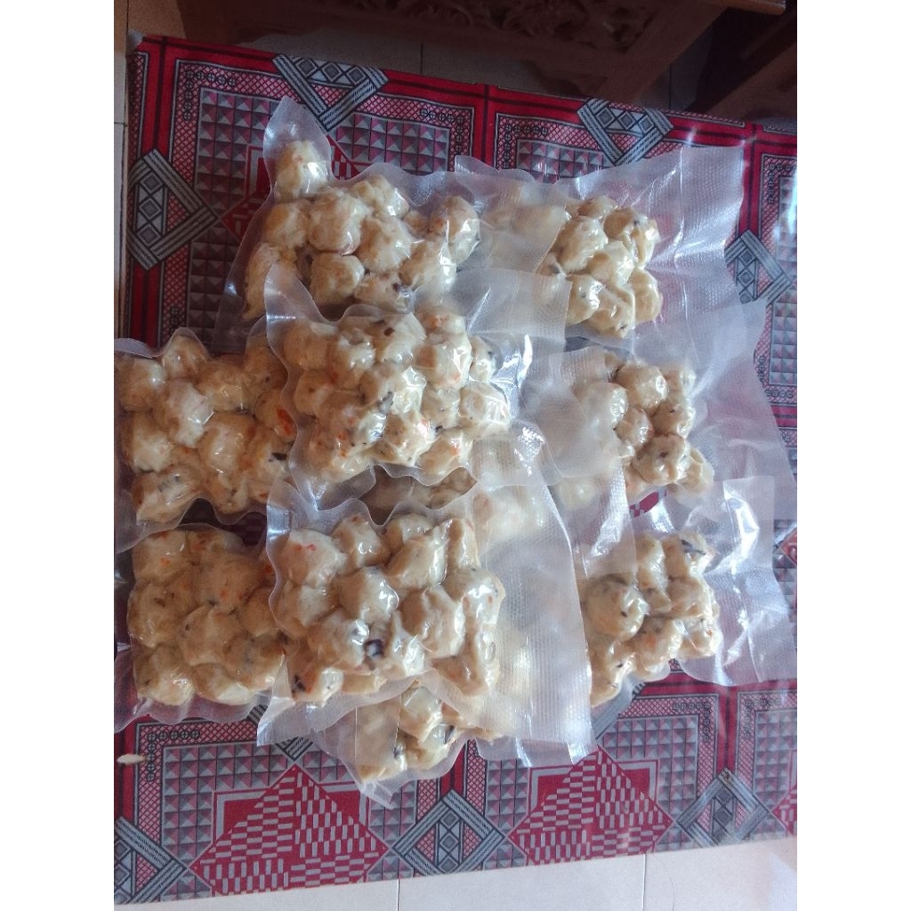 

Bakso Ayam mix sayuran- bakso rambutan isi 18