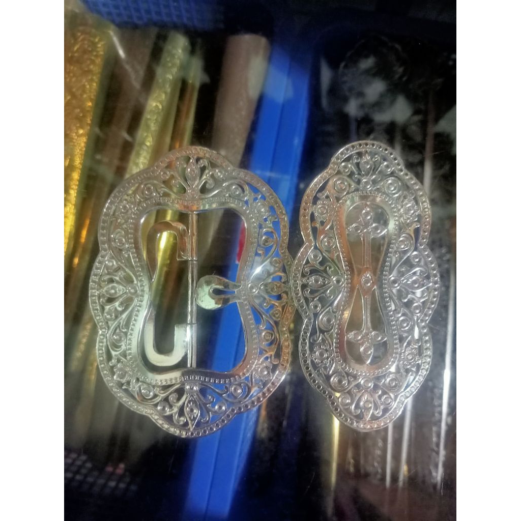 timang biku sepuhan perak