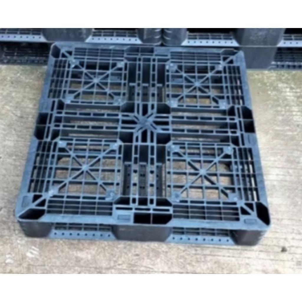 

palet plastik second berkualitas ukuran 74x74x13 termurah