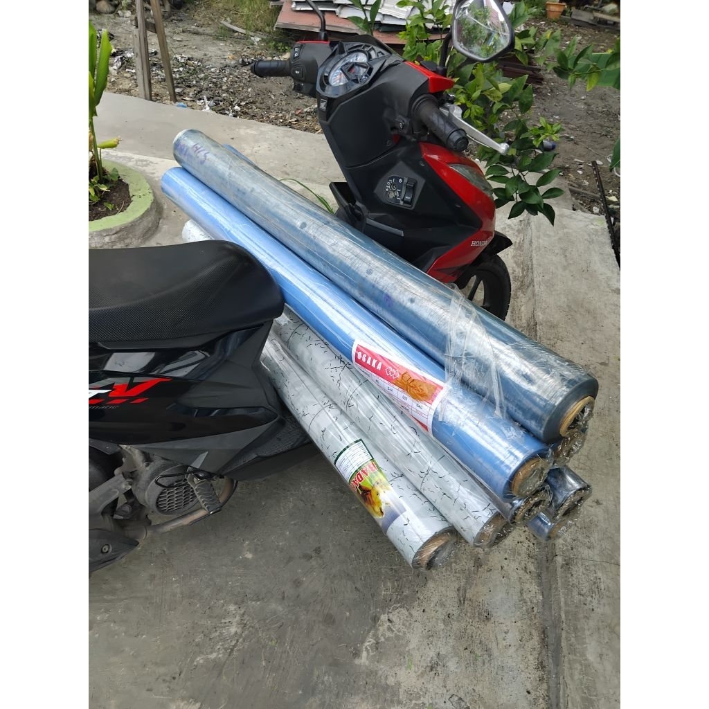 

[ 50 METER ] PLASTIK MIKA ROLL BENING PVC SHEET LEMAS & KAKU UNTUK TAPLAK MEJA, SAMPUL BUKU, WRAPPING