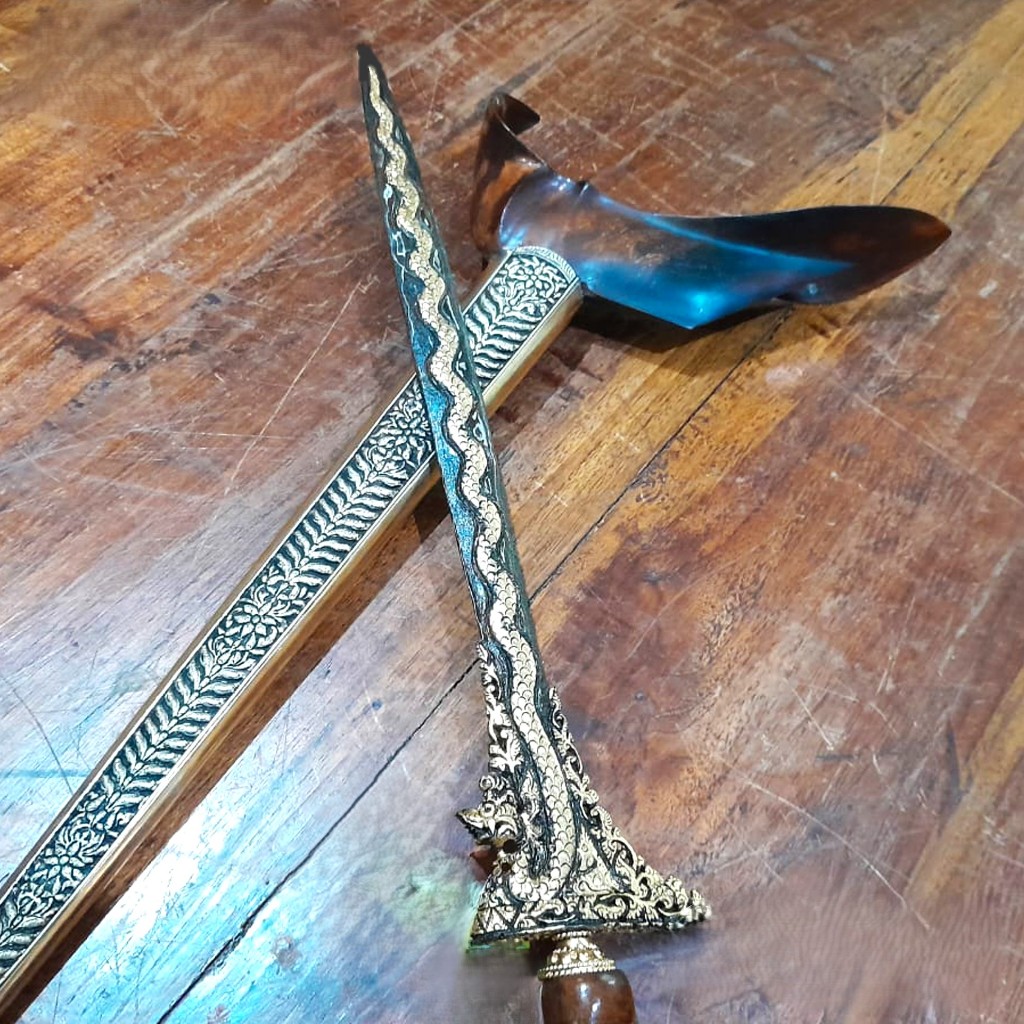 Keris Ladrang Yogya Asem Naga Rojo Slorok Buntu Emas Perak Bakar Wudulan KD1043