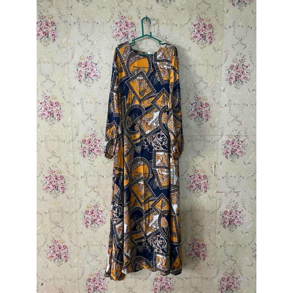 BAJU SYAR’I BEKAS, LAMA DI LEMARI