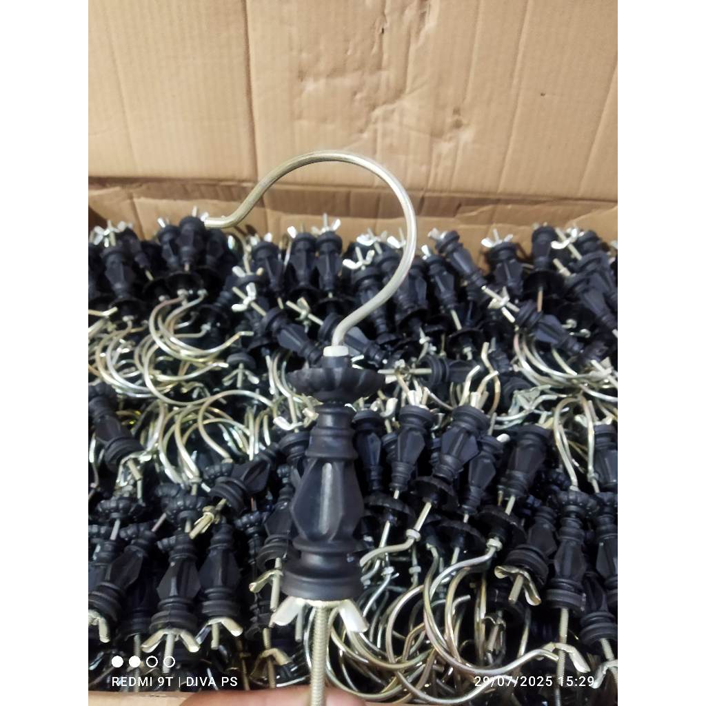 ECER GANTUNGAN KAWAT PION PLASTIK ELITE CANTOLAN GANTUNGAN SANGKAR KANDANG BURURNG KAWAT PLUS PION