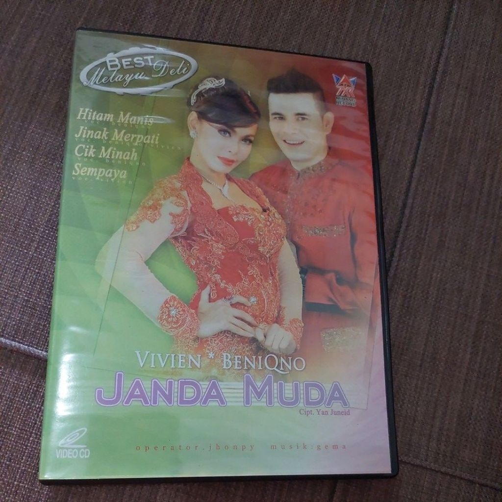 VCD original karaoke best melayu deli vivien * beniqno