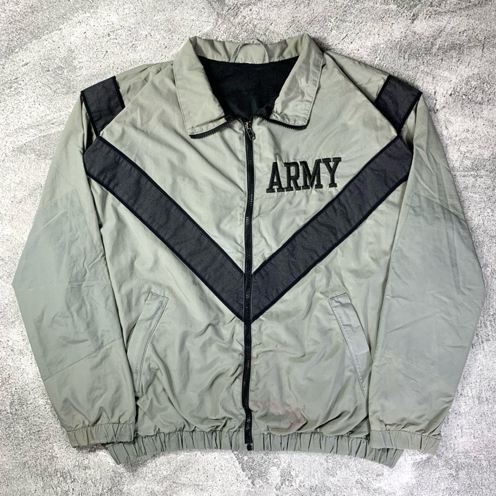 Vintage militery US. Army physical fitness jacket