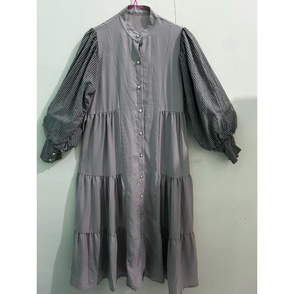 Dress lengan balon Preloved
